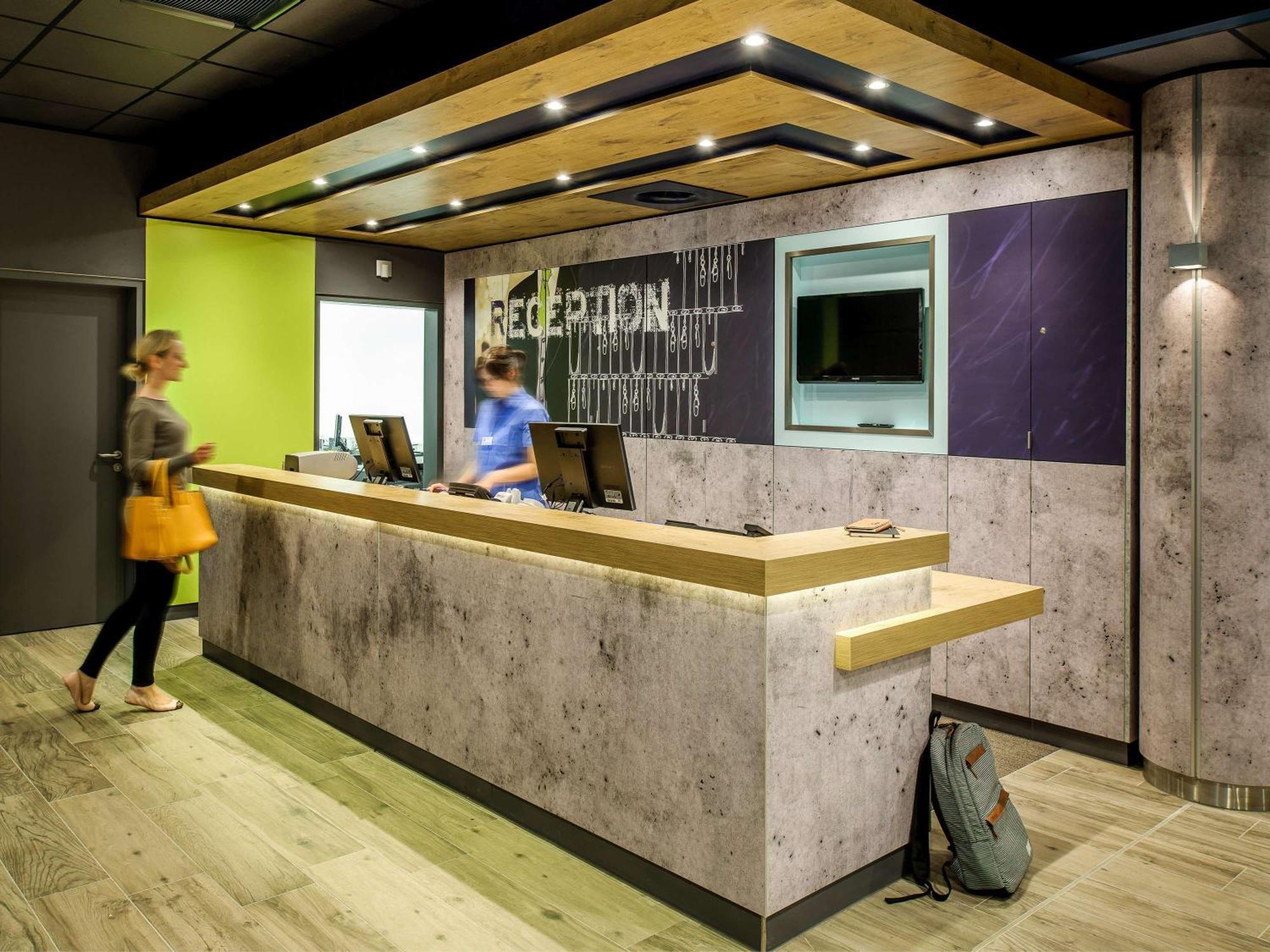 Ibis Budget Givet Ngoại thất bức ảnh