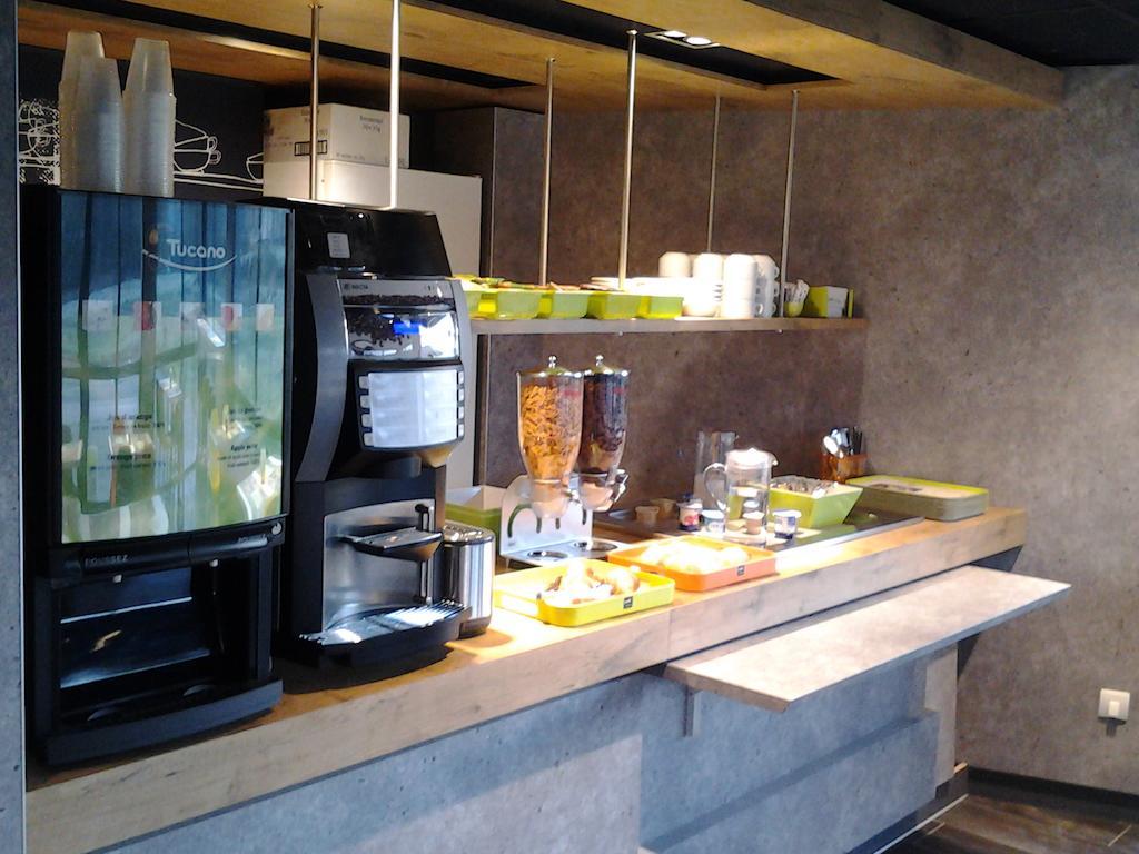 Ibis Budget Givet Ngoại thất bức ảnh