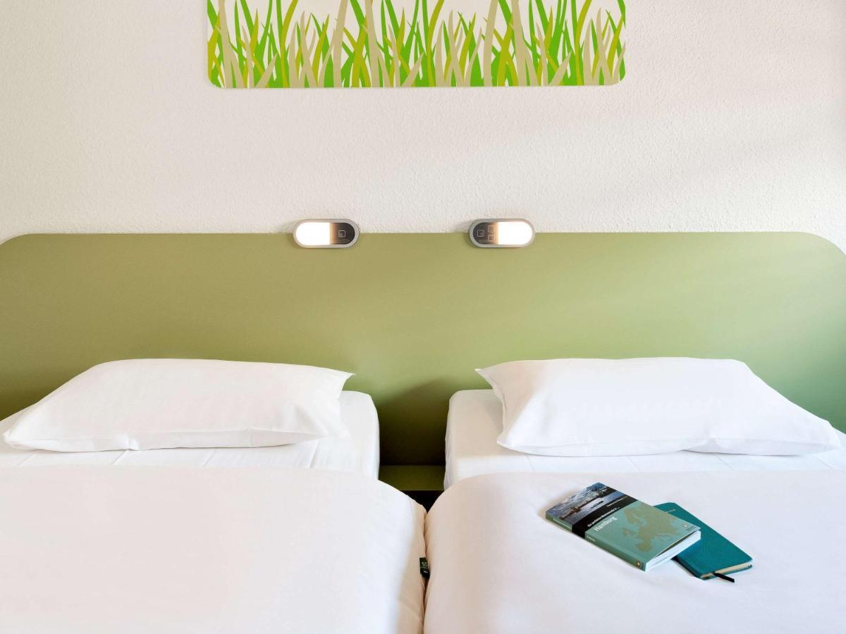 Ibis Budget Givet Ngoại thất bức ảnh