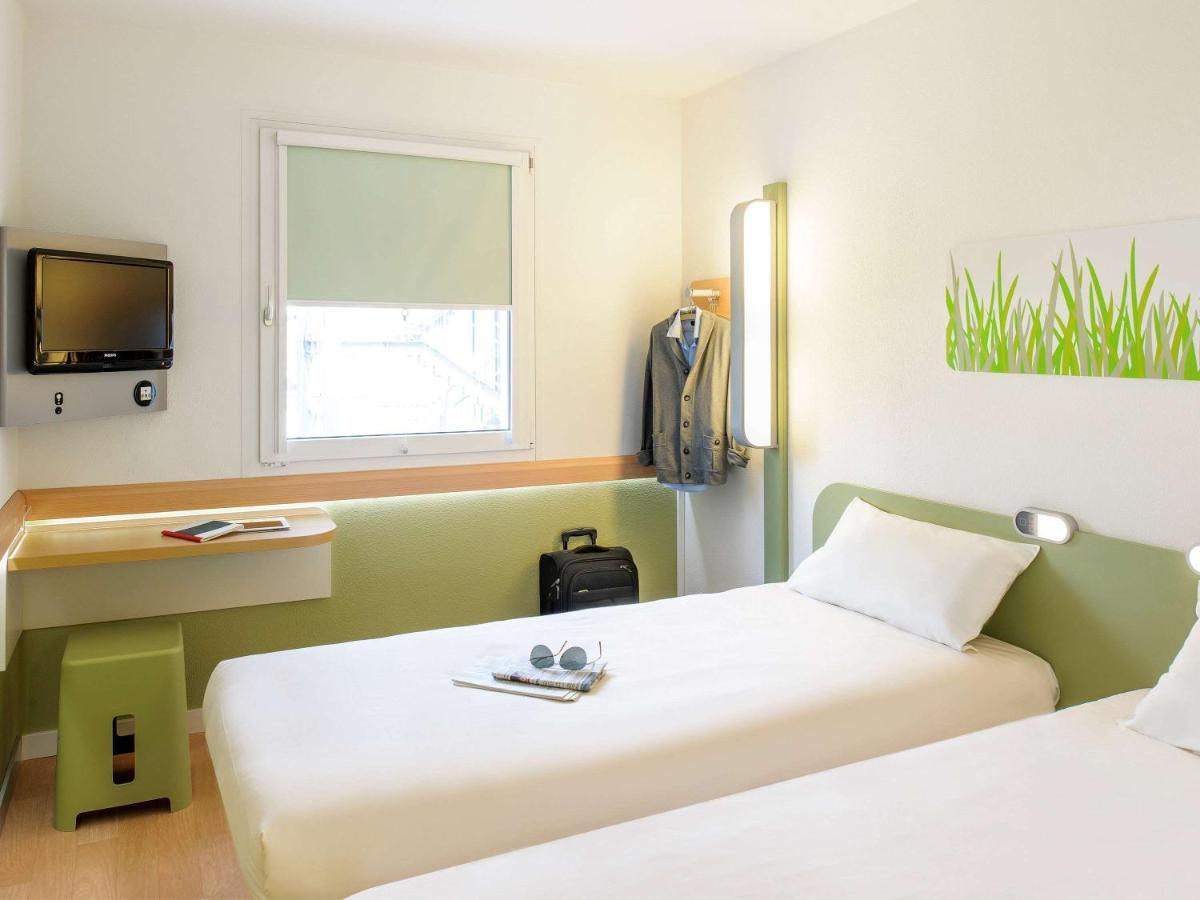 Ibis Budget Givet Ngoại thất bức ảnh